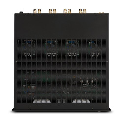 McIntosh MI 254 - Czterokanałowy wzmacniacz cyfrowy (końcówka mocy)