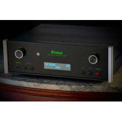 McIntosh C49 - przedwzmacniacz stereofoniczny z wbudowanym przetwornikiem cyfrowo-analogowym